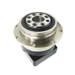 PLX060 Serie Schrägverzahntes Planetengetriebe, Flanschplattenausgabe für Nema 23 Schrittmotor / Nema 24 Servomotor
