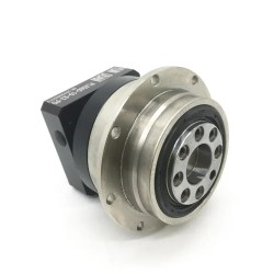 PLX060 Serie Schrägverzahntes Planetengetriebe, Flanschplattenausgabe für Nema 23 Schrittmotor / Nema 24 Servomotor