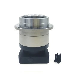 PLX120 Serie Schrägverzahntes Planetengetriebe, Flanschplattenausgabe für Nema 42 Schrittmotor und 110 mm/130 mm Servomotor