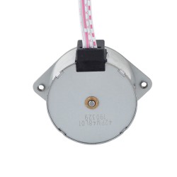 Φ42x23,5mm Permanentmagnet Schrittmotor 42PM48L01 7,5 Grad 68,6mN.m 0,6A 4 Drähte